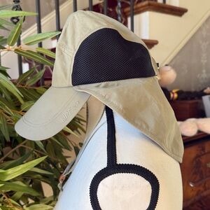 COLUMBIA men’s/women’s sun hat, excellent condition one size unisex